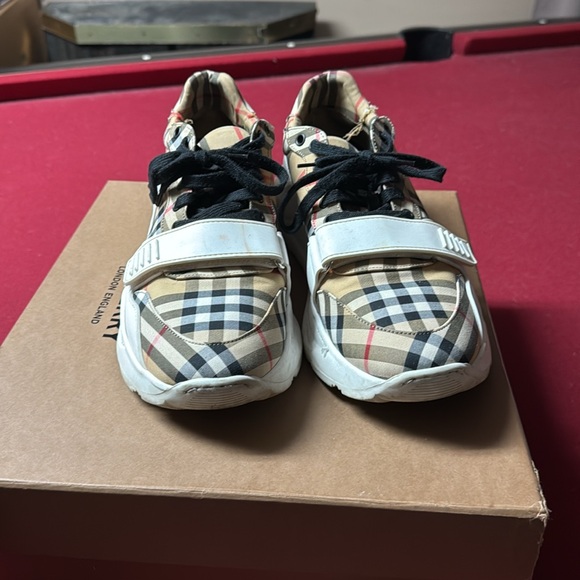 Burberry check and leather trainers with strap - Picture 2 of 5